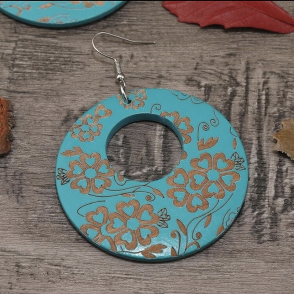 Bohemian Turquoise Floral Wooden Round Hoop Earrings - Picture 4 of 4